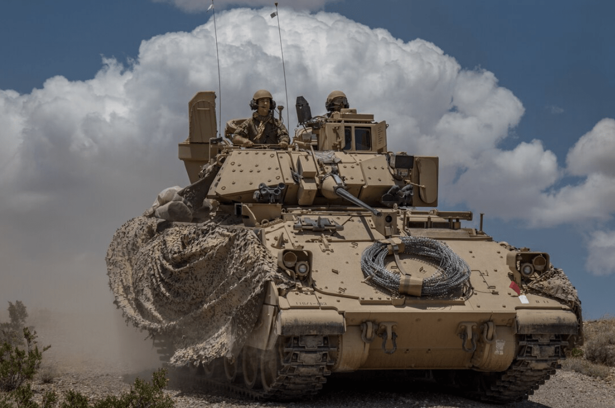 かつては欠陥？M2ブラッドレー歩兵戦闘車の恐るべき性能 | 海洋国防 