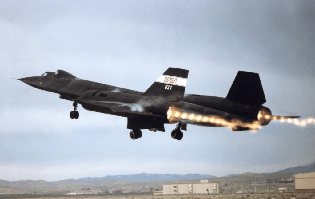 世界最速！SR-71ブラックバードの驚くべき速度とその後継 | ページ 2 【24時間以内発送】 SR-71/TOMORROW☆