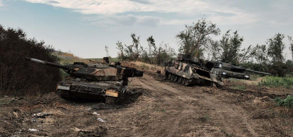 戦場で破壊された戦車