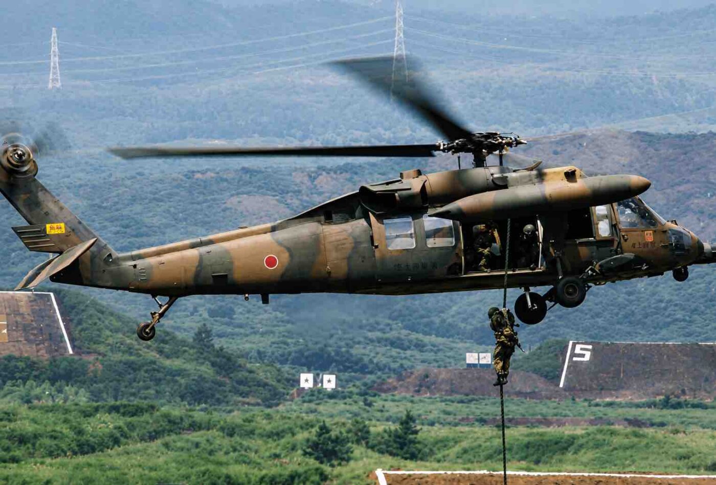 陸上自衛隊のUH-60JAヘリ