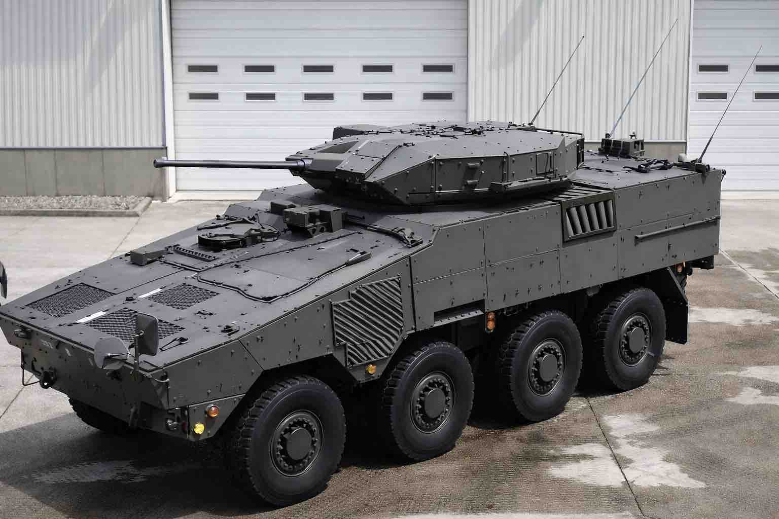 パトリアとの違いは？24式装輪装甲戦闘車の値段と配備数 | 海洋国防