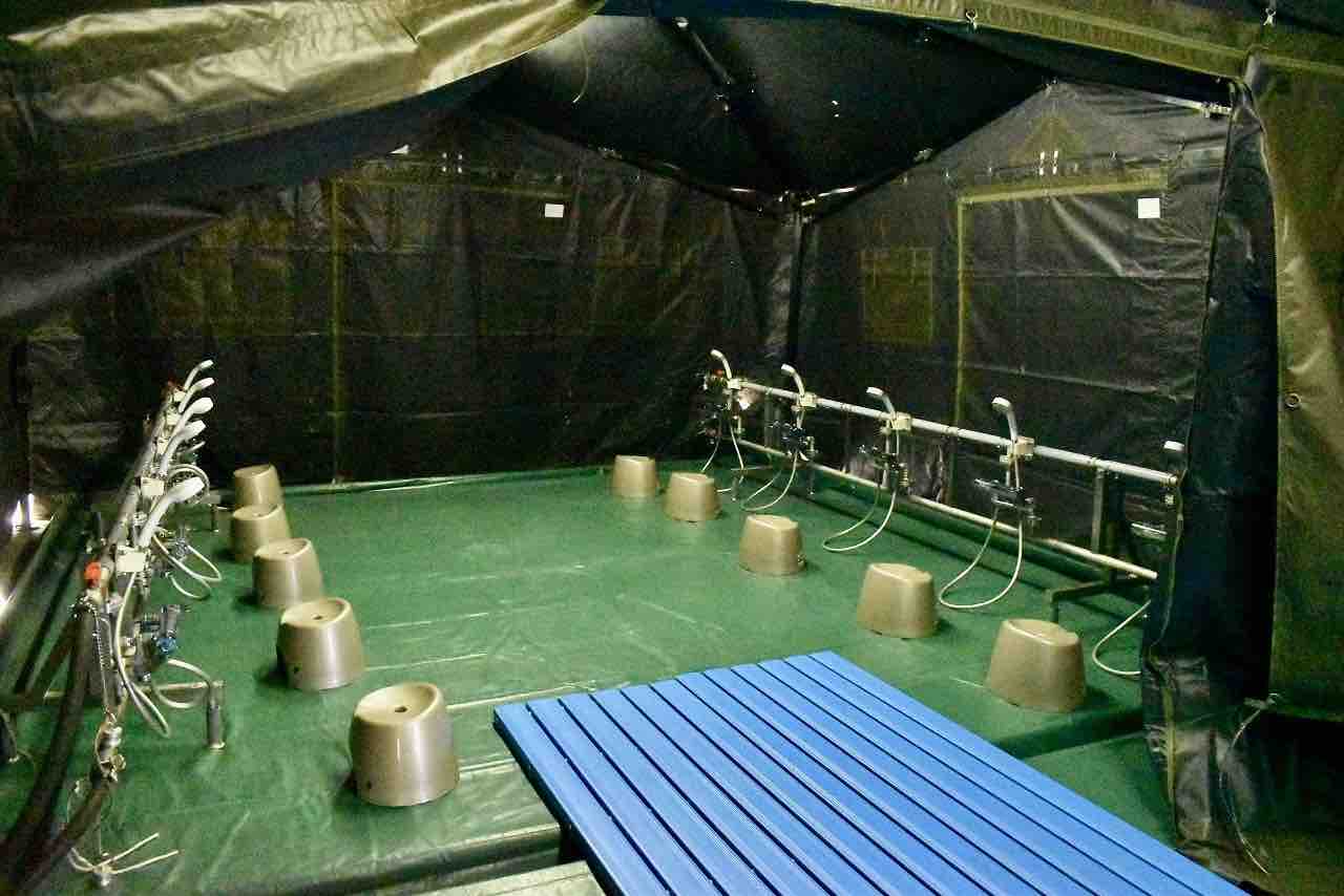 自衛隊の野外入浴セット