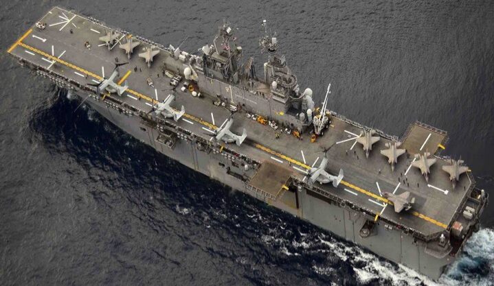 ワスプ級強襲揚陸艦