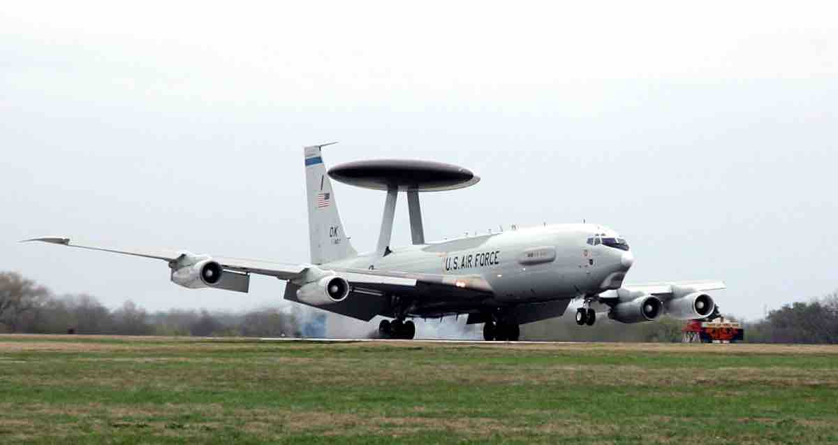 E-3早期警戒機