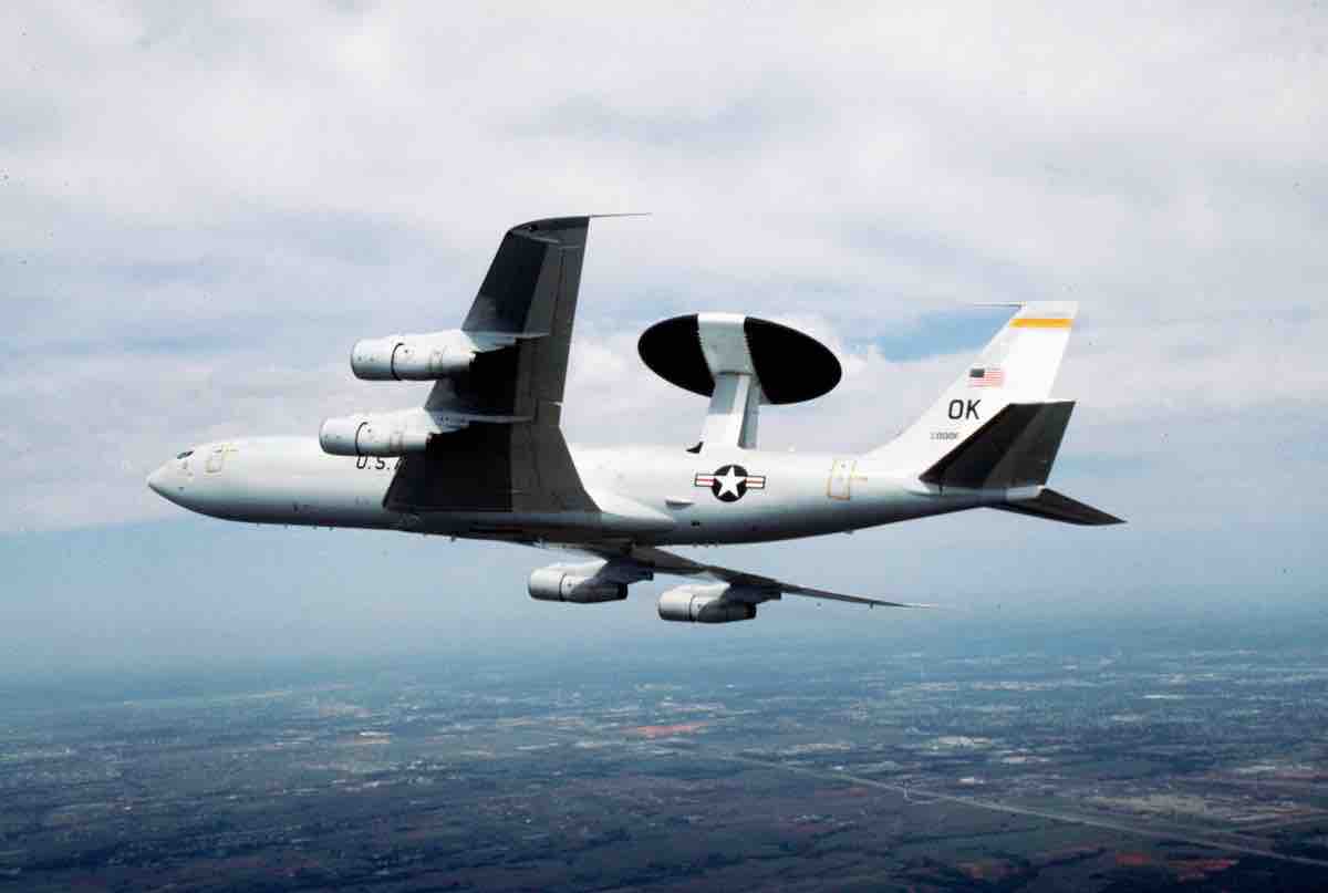 E-3早期警戒機