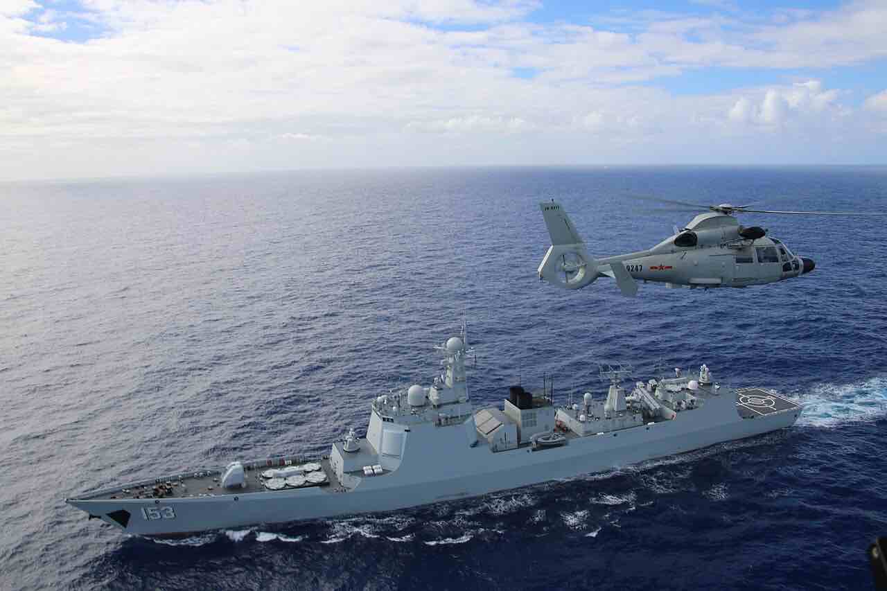 中国の052C型駆逐艦