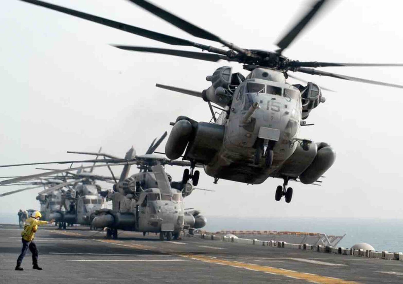 CH-53輸送ヘリ