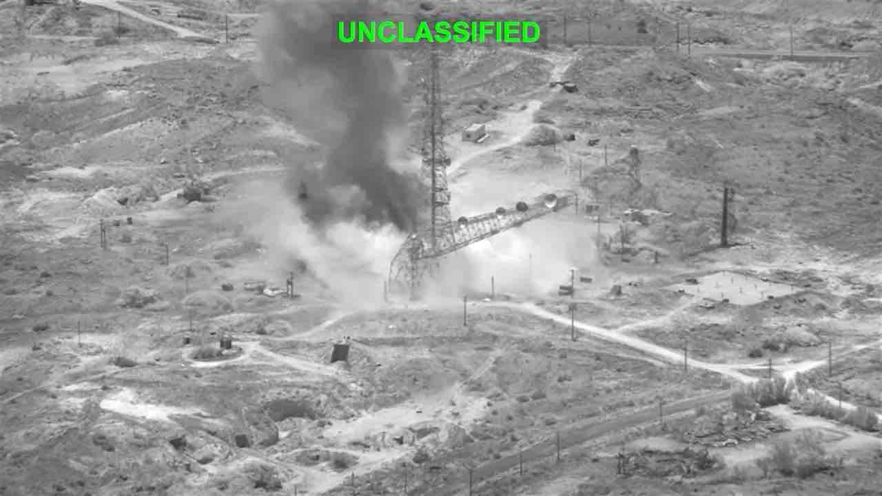 イランを空爆する米軍